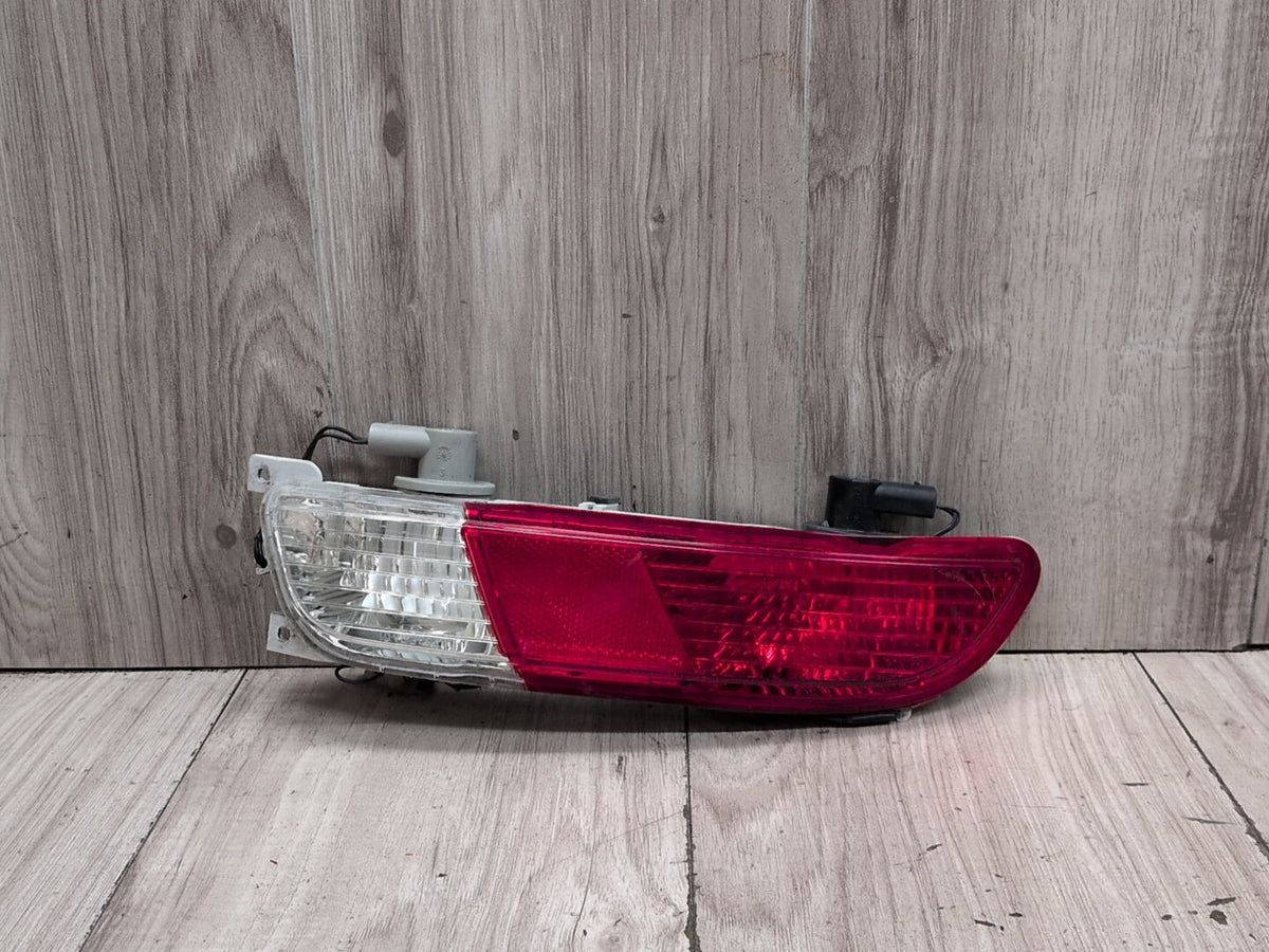 2004-2010 BMW M6 E64 Rear Left Driver Inner Tail Light 7165817 OEM