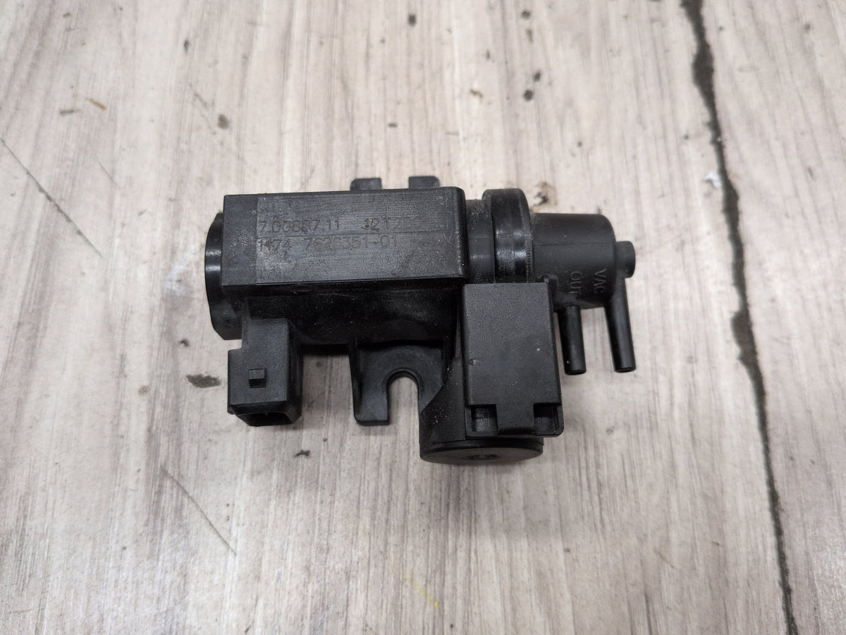 2011-2016 BMW M5 F10 Turbo Boost Pressure Solenoid Valve 7626351