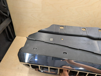 2016-2019 BMW 740i G12 Front Left Right Upper Bumper Cover Kidney Grilles SET 8091760 OEM
