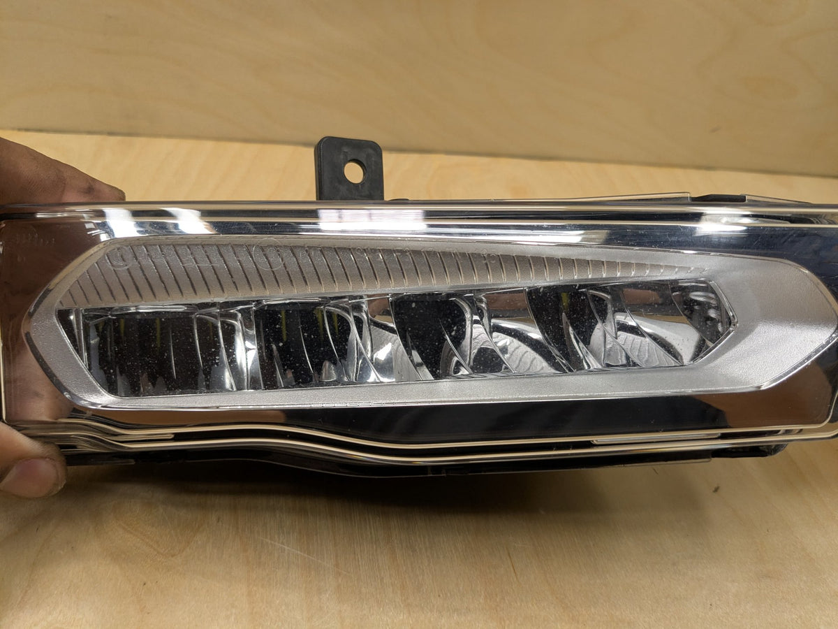 18-21 OEM BMW G01 G02 X3 X4 Front Right Passenger Side LED Fog Light Lamp
