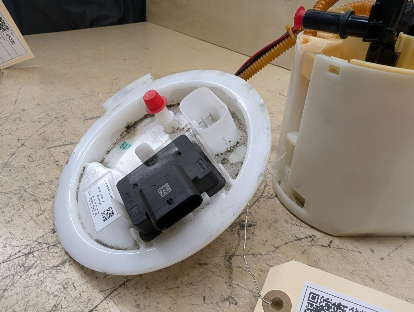 OEM BMW G20 G22 G23 G26 G42 330 M340 430 M440 Gas Tank Mounted Sending Fuel Pump