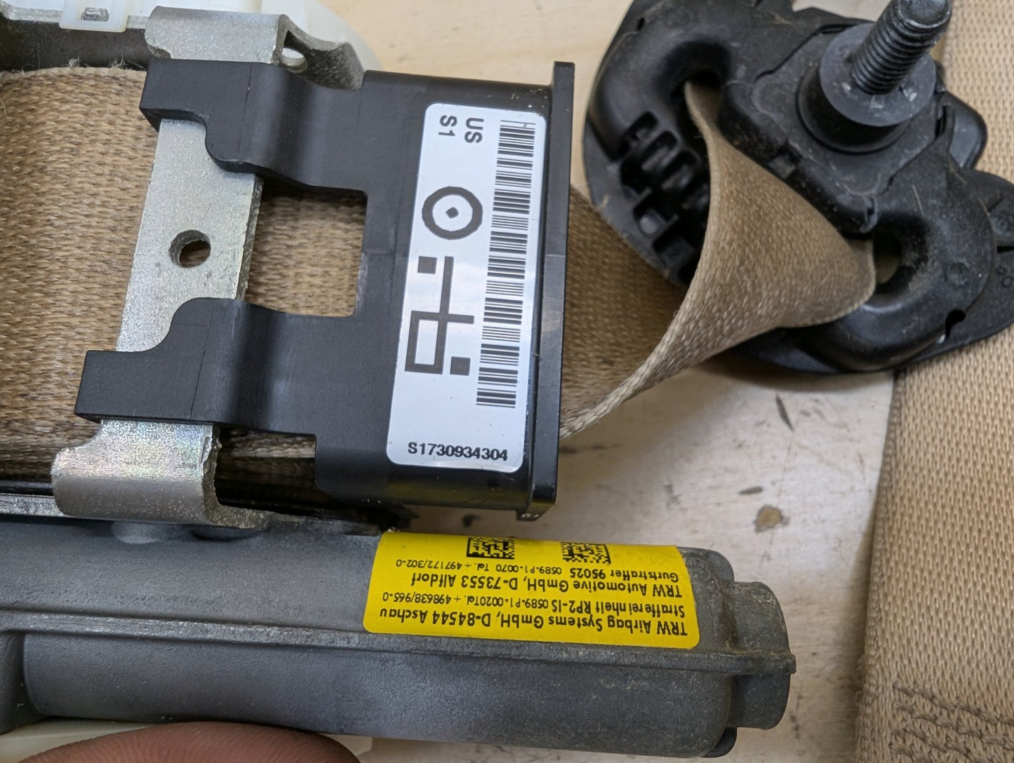 2012-2018 BMW 328i F30 Front Left Driver Seatbelt Seat Belt Retractor 7309343