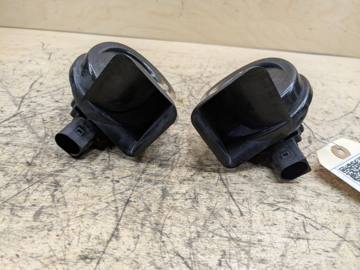 2012-2018 Audi A6 C7 Alarm Horns SET 4G0951221 OEM