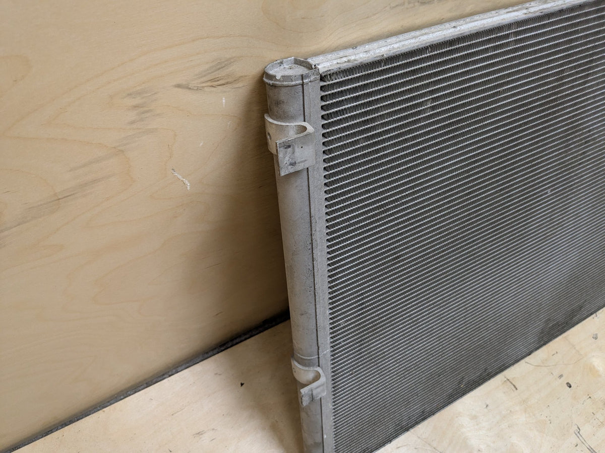 2016-2019 BMW 740i G12 Cooling Condenser 8664919 OEM