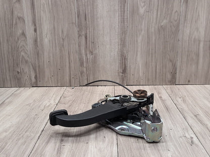 2009-2012 Mercedes-Benz E550 W212 Parking Brake Pedal Assembly A2044201584 OEM