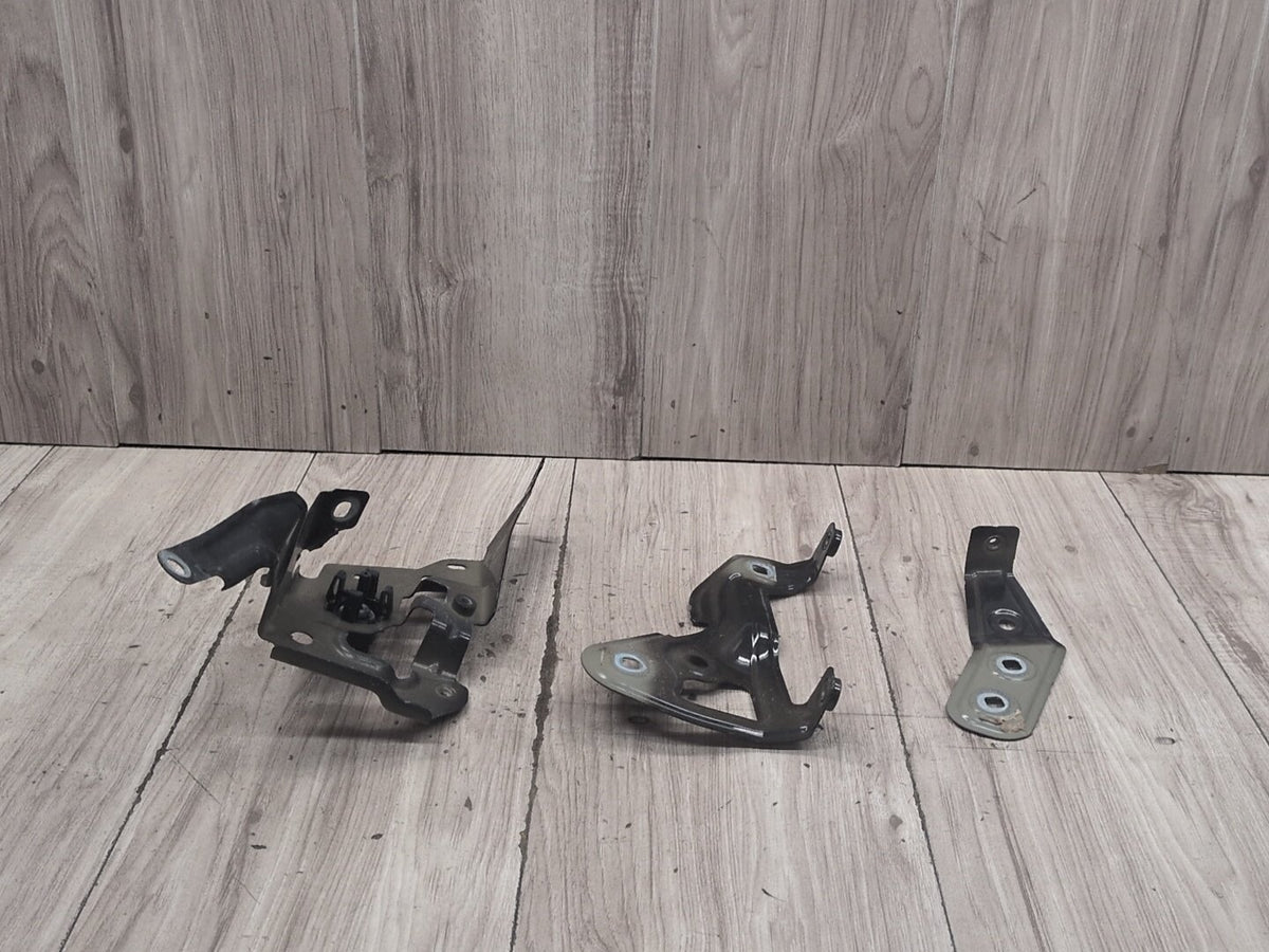 19-25 OEM BMW G20 330 M340 Front Left Driver Side Fender Holder Bracket SET