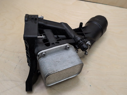 16-20 OEM BMW F22 F30 F32 F36 G01 G30 X3 330 430 Engine B46 Oil Filter Housing