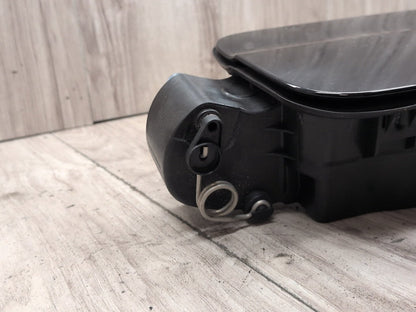 2009-2012 Mercedes-Benz E550 W212 Gas Cover A2127570006 OEM