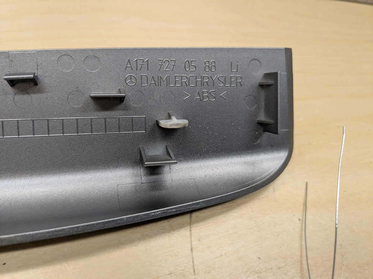 2009-2011 Mercedes-Benz SLK-Class R171 Front Left Driver Interior Door Panel Trim A1717270588 OEM