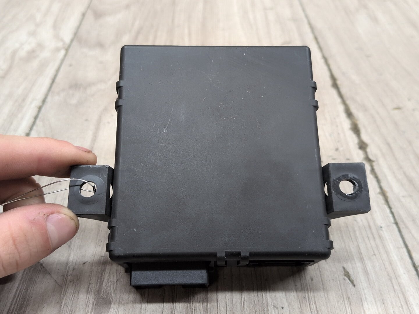 2008 - 2017 Audi S5 8T Gateway Module 8R0907468P