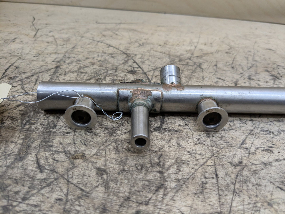 2012-2018 Audi C7 A6 CYNB Engine Motor Fuel Injector Rail Line 06K133317G