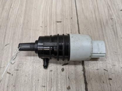 OEM BMW G20 G22 G26 G30 Windshield Washer Pump
