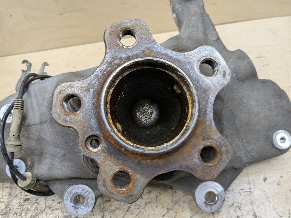 16-19 OEM BMW G11 G12 740 750 RWD Front Right Passenger Spindle Knuckle Bearing
