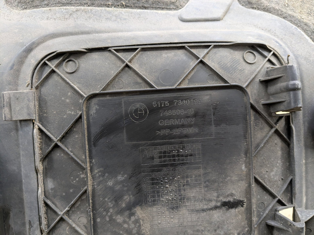 16-19 OEM BMW G11 G12 740 750 Front Left Driver Fender Liner Wheel Splash Shield