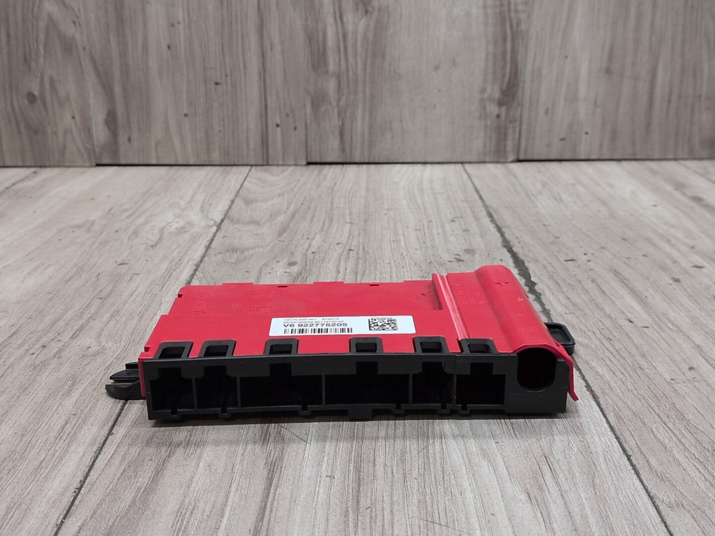 OEM BMW F22 F30 F32 F36 F80 F82 Positive Battery Distributor B+ Power Fuse Box