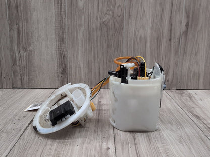 19-25 OEM BMW G05 G06 G07 X5 X6 X7 Rear Gas Tank Fuel Pump Sending Unit B58
