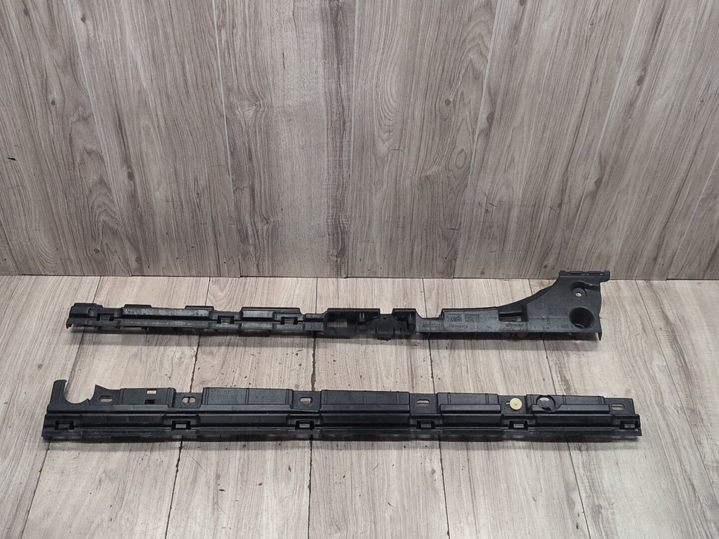 2012-2018 BMW M6 F06 Left Driver Side Skirt Rocker Panel Brackets SET 7276347