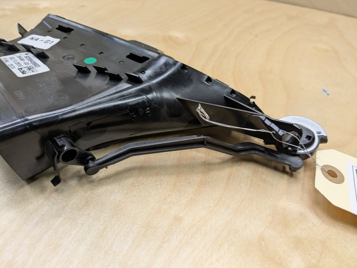 16-19 OEM BMW G12 740 750 Dash Dashboard Right Passenger Side Air Vent