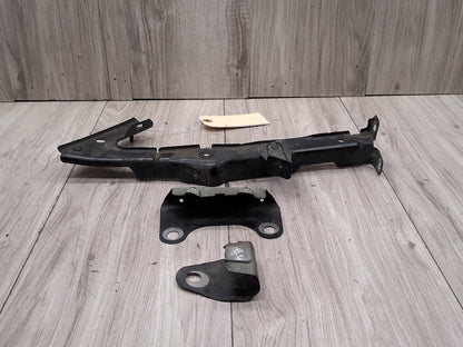 2008 - 2017 Audi S5 8T Front Left Driver Fender Brackets SET