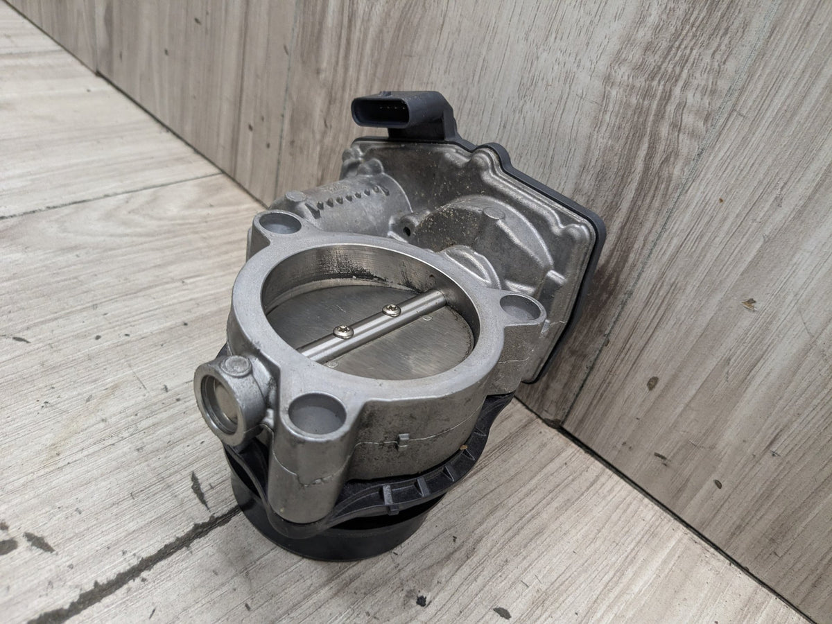 OEM BMW F39 F44 F48 F90 G05 G12 750 G30 M550 M8 Engine B46 N63 S63 Throttle Body