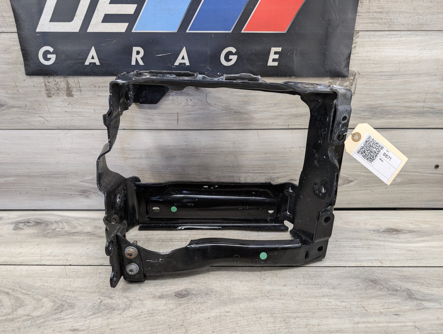 OEM BMW F90 F93 G12 G16 G30 M5 M8 Front Left Driver Radiator Support Bracket