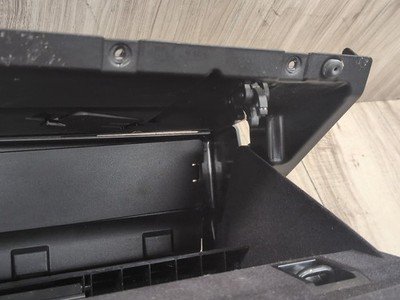 2004-2010 BMW M6 E64 Dashboard Dash Board Panel Glove Box Assemly 8040864 OEM
