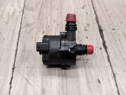 16-19 OEM BMW G11 G12 G30 M550 750 M760 Auxiliary Electric Coolant Water Pump
