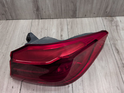 17-20 OEM BMW F90 G30 530 540 M550 M5 Rear Passenger Side Outer Tail Light