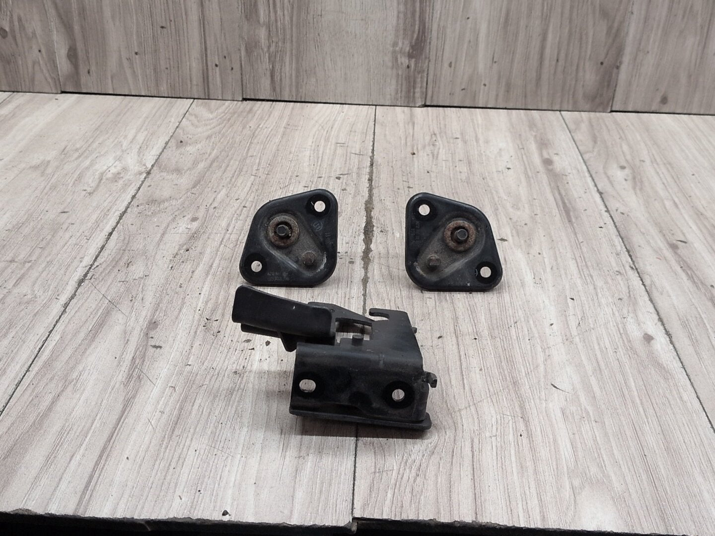 2009-2012 Mercedes-Benz E550 W212 Hood Bonnet Hinges SET A2128800060 OEM