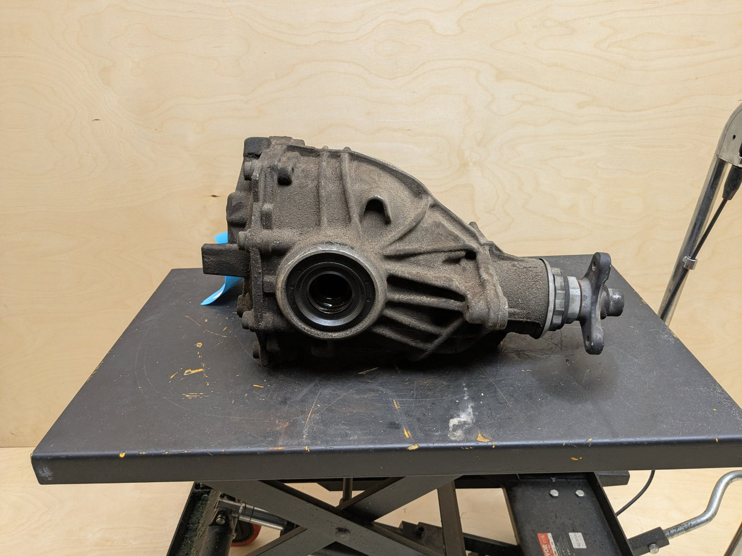 OEM BMW G20 G22 G23 G42 230 330 430 B46 Rear Differential Axel Carrier 2.81 k