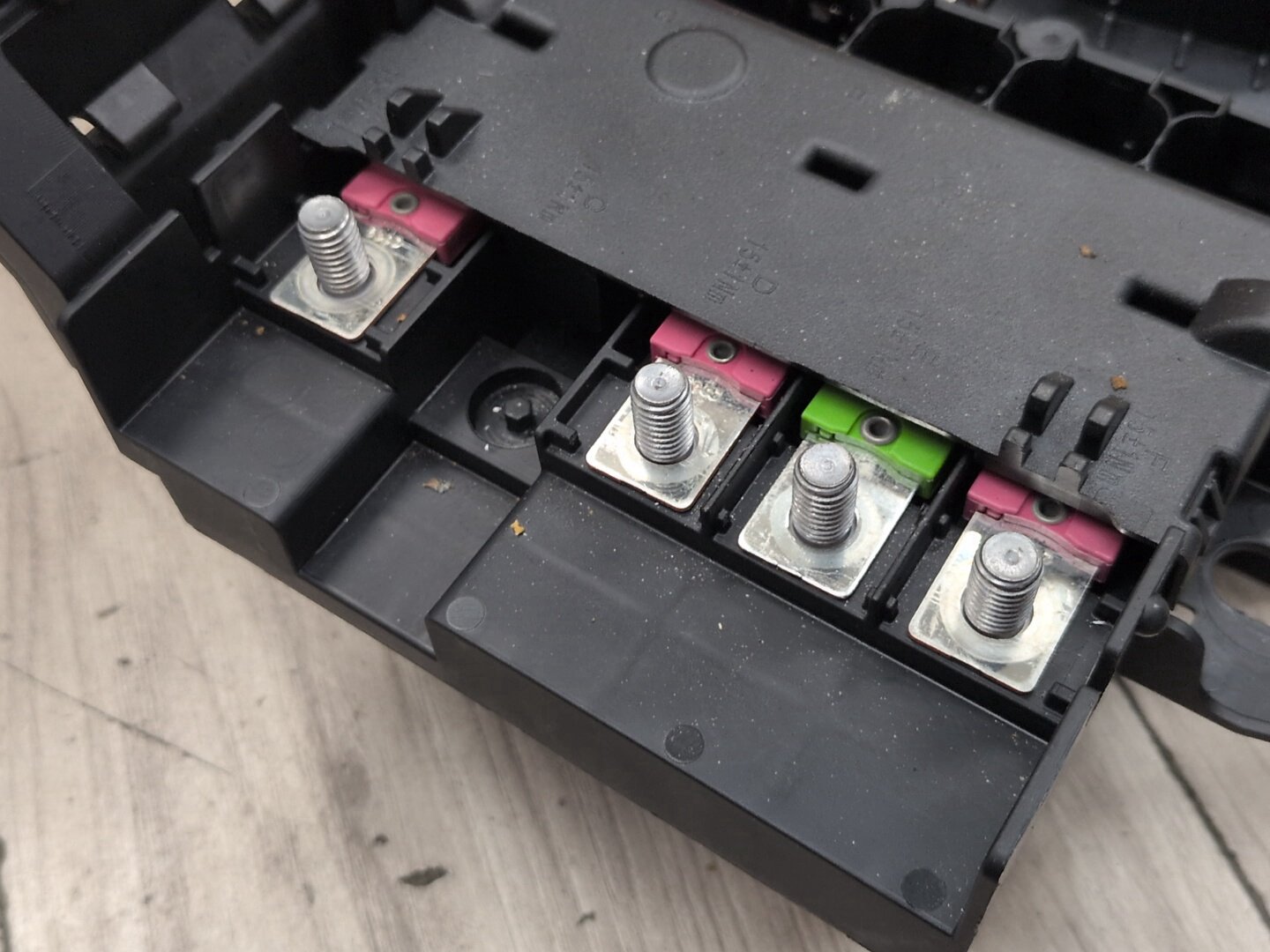 OEM BMW F90 G11* G12* G30 M5 Rear Positive Battery Terminal Junction Fuse Box