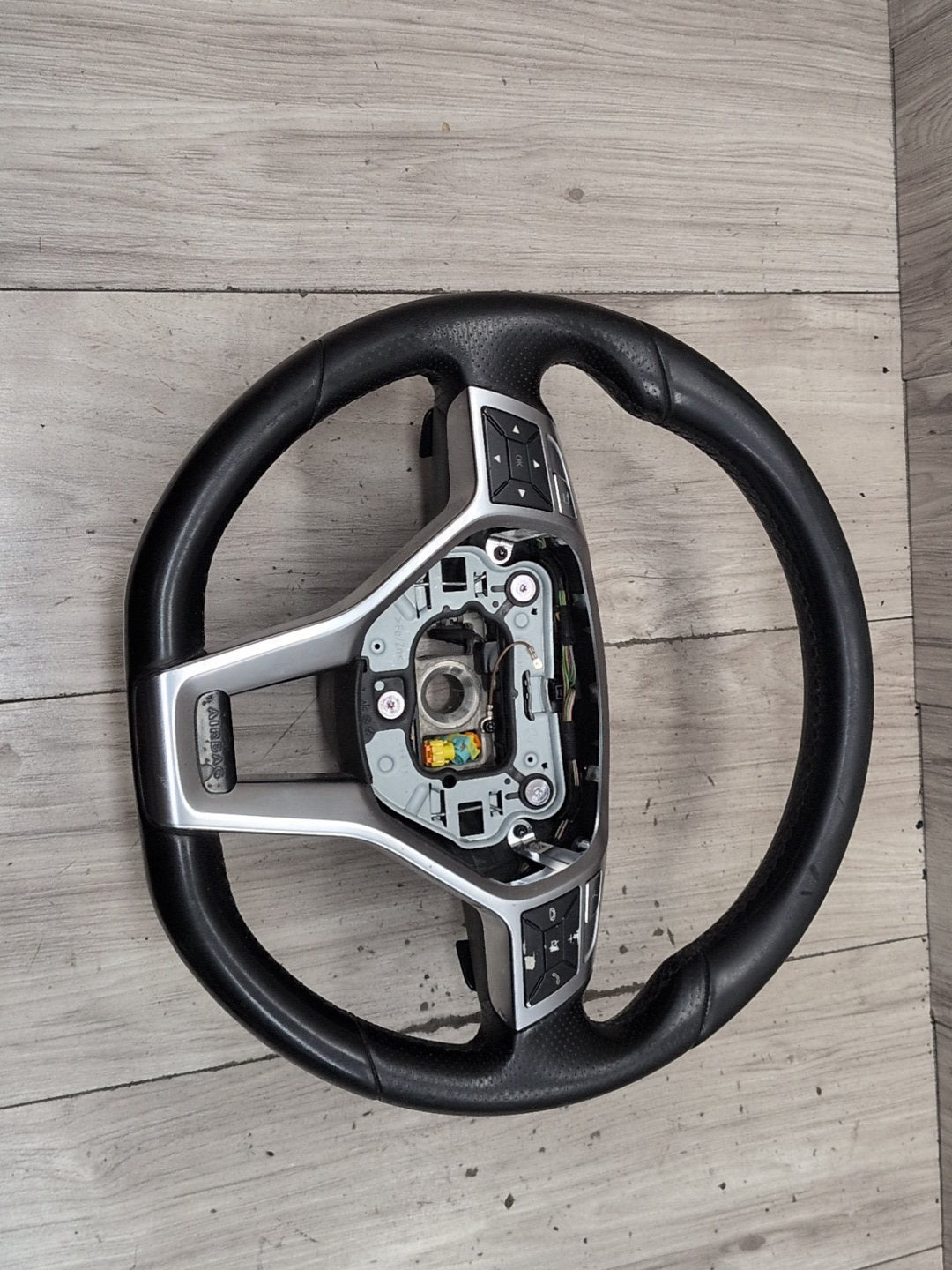 2009-2012 Mercedes-Benz E550 W212 Steering Wheel Assembly A1724602703 OEM