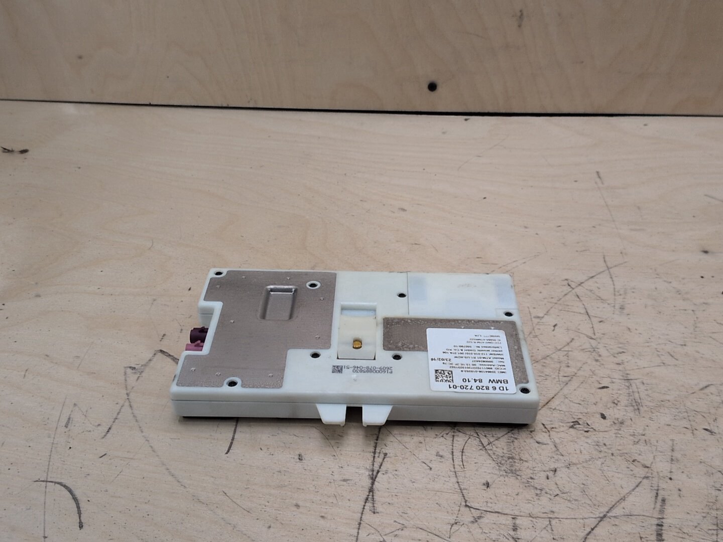 2016-2022 BMW 750i G12 Antenna Telematics Control Module 6820720