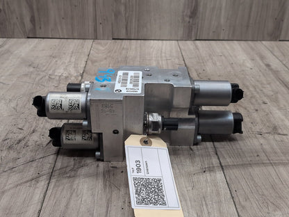 08-19 OEM BMW F15 F16 F85 F86 X5 M X6 M RHD Active Dynamic Drive Valve Block