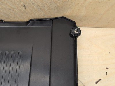 2006-2011 BMW E90 328i N52B30 Engine Cover 7575032