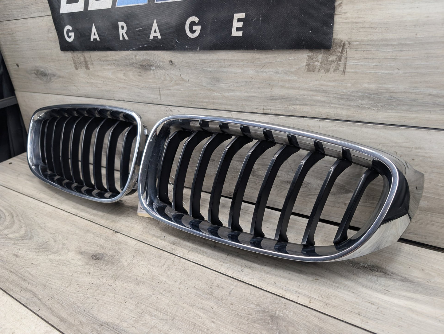 2014 - 2019 BMW 340 F34 Front Left Right Upper Bumper Cover Kidney Grilles SET 7294804 B58B30M0