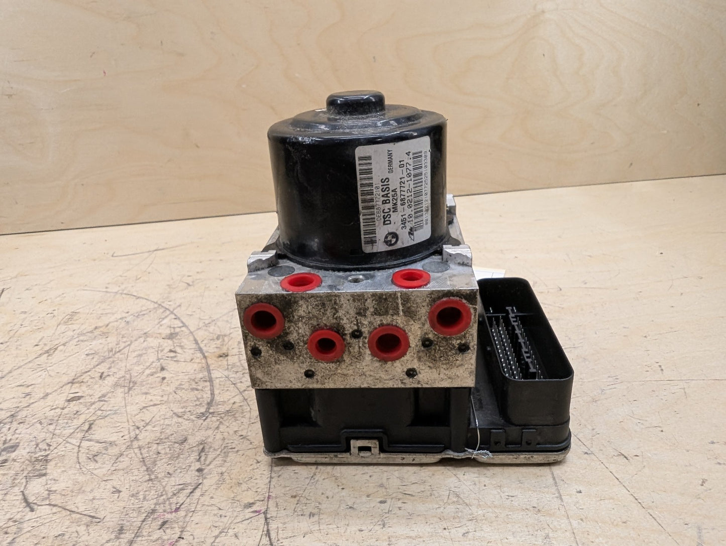 2011-2016 BMW X3 F25 ABS Pump Module 6877721