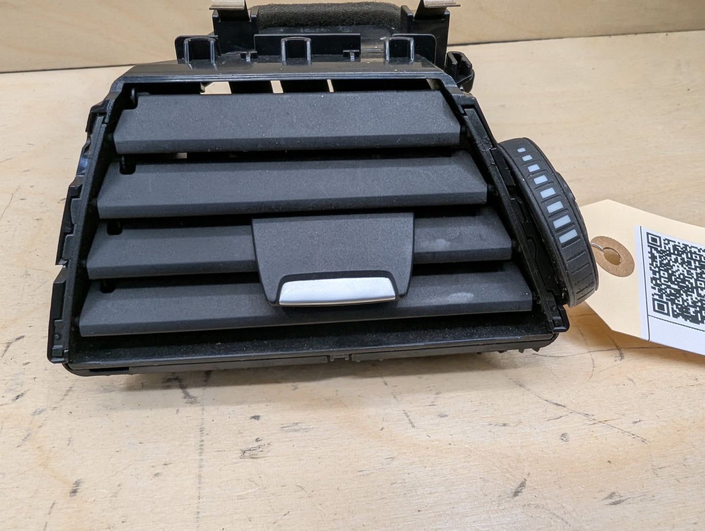 OEM BMW F30 F32 F33 F36 F80 F82 F83 M3 M4 Left Driver Dash AC Air Vent Grille