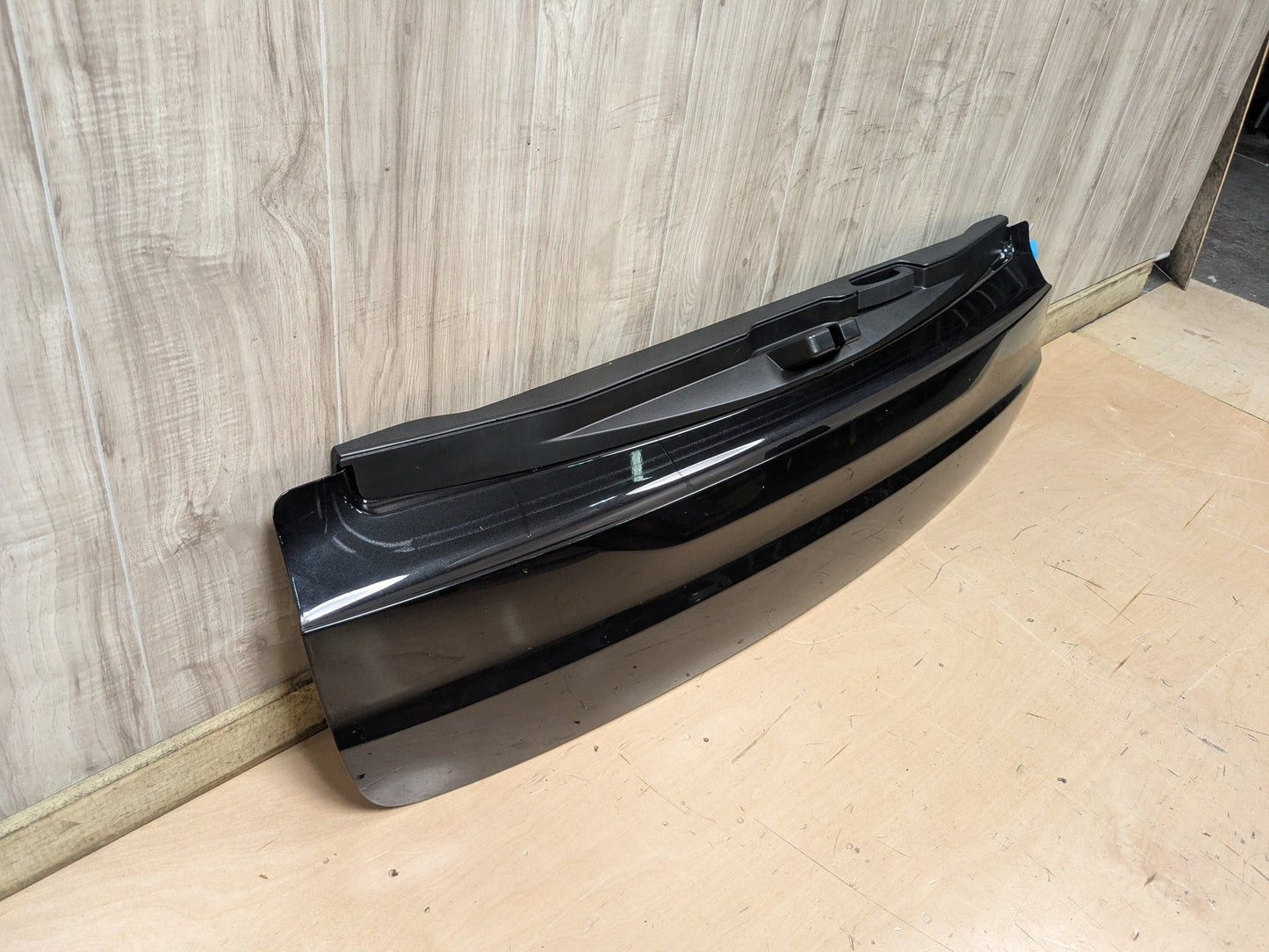 2014 - 2018 BMW X5 F85 Rear Lower Liftgate Tailgate 7378123 S63B44T2