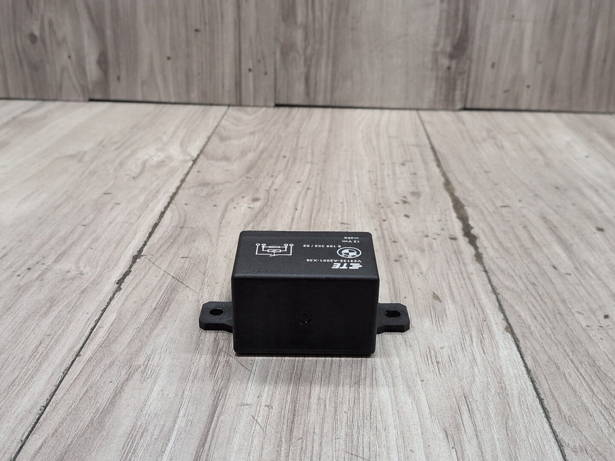 OEM BMW F10 F13 F02 F30 F32 F80 F82 F85 M3 M4 M6 Cooling Fan Relay Control 130A