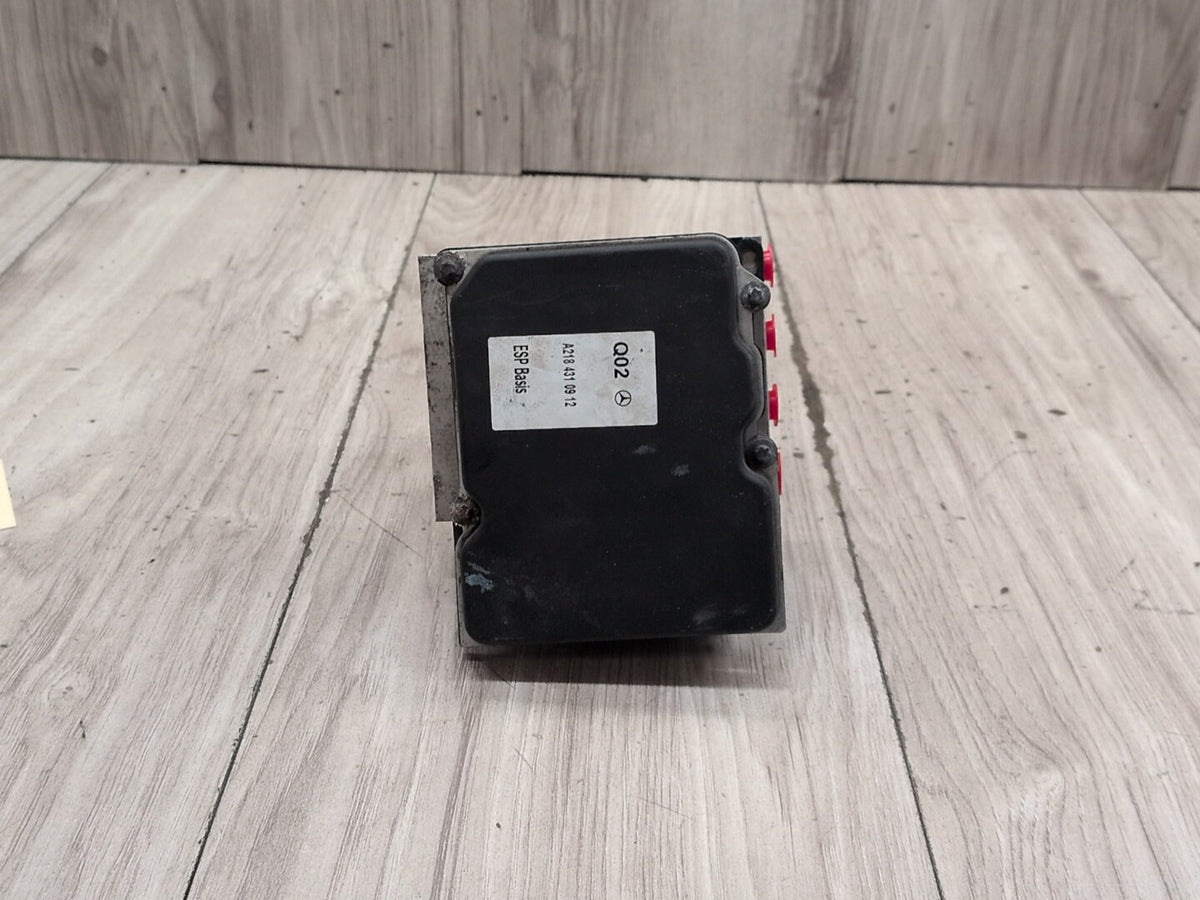 2009-2012 Mercedes-Benz E550 W212 ABS Pump Module A2184310912 OEM