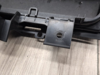OEM BMW G20 G22 G23 330 M340 430 M440 Center Console Storage Cup Holder