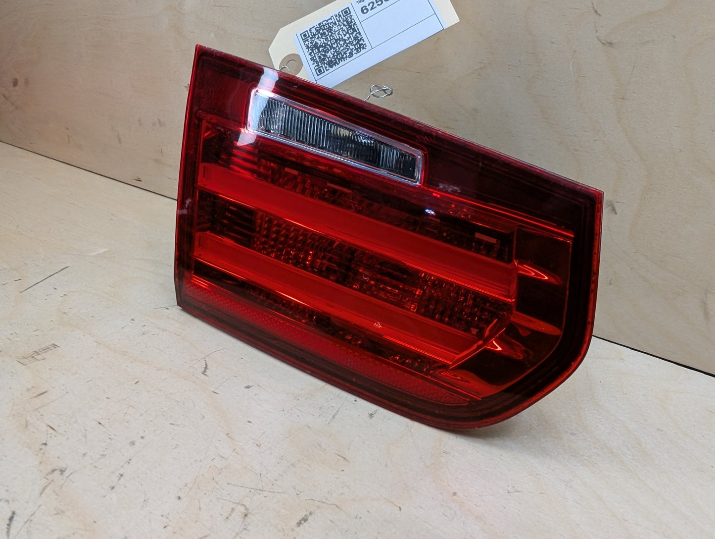 12-15 OEM BMW F30 F31 F80 328 335 M3 Rear Left Driver Side Inner Tail Light Lamp