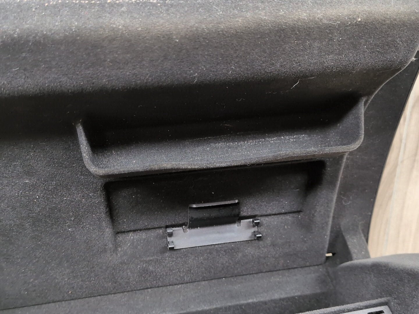 2008-2017 Audi S5 8T Dashboard Dash Board Panel Glove Box Assemly 8K1880302C
