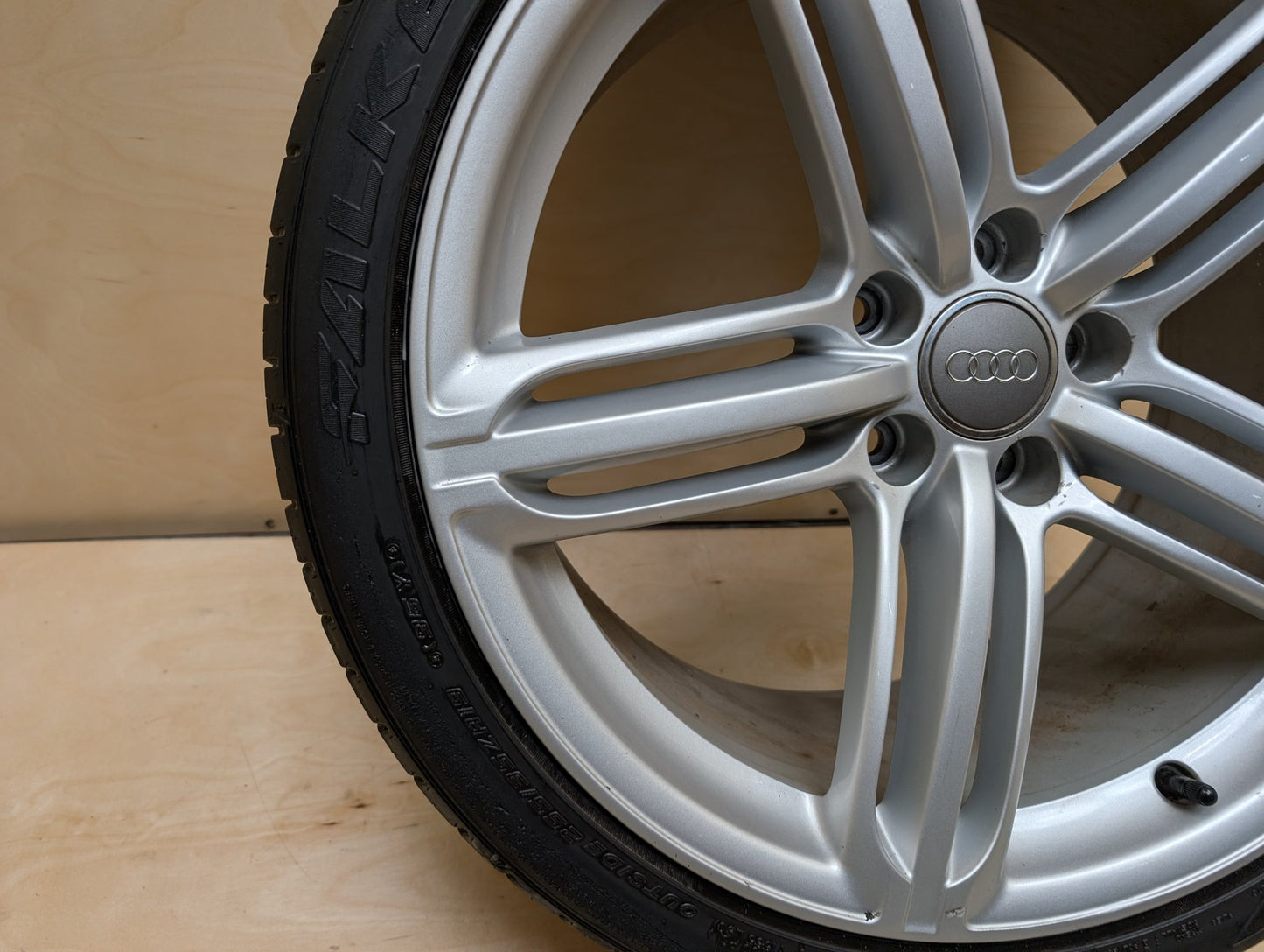 2008 - 2017 Audi S5 8T Wheel Rim 8T0601025T