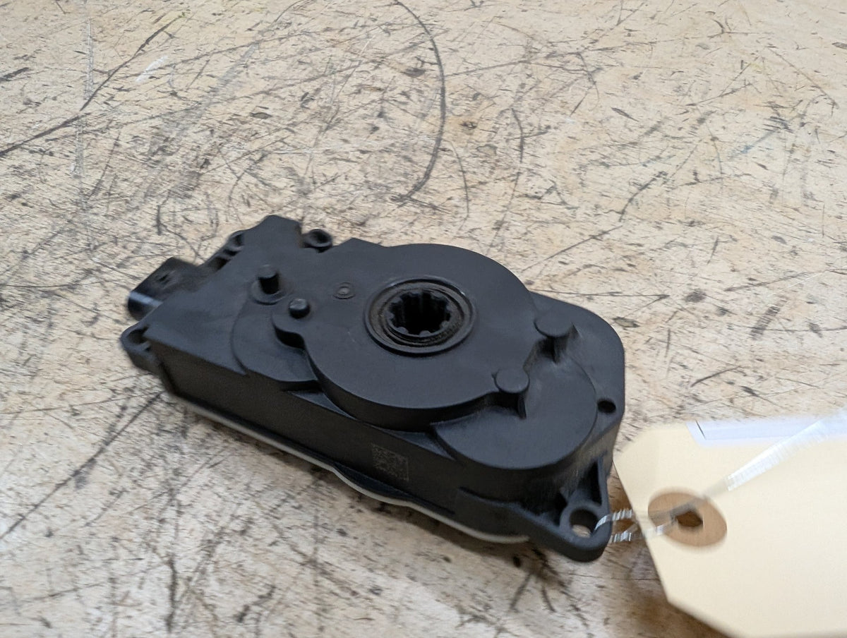 OEM BMW G05 G07 G20 330 M340 X5 Grille Air Flap Intake Shutter Motor Actuator