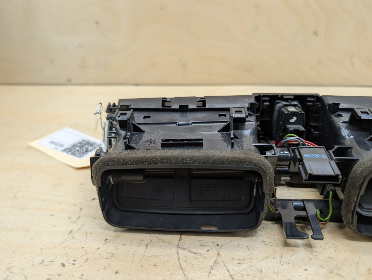 OEM BMW F30 F32 F33 F36 F80 F82 F83 M3 M4 Front Dash Central AC Air Vent Grille