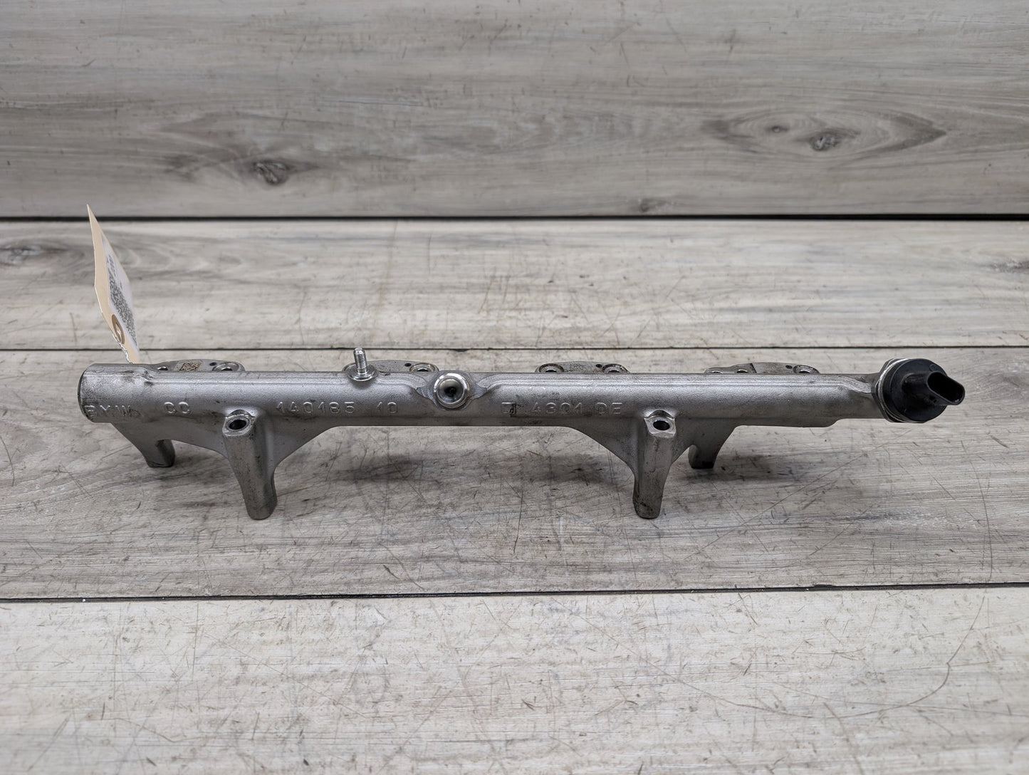 2018 - 2024 BMW X3 G01 Engine Motor Fuel Injector Rail Line 7639979