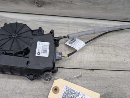 2017-2023 BMW 530i G30 Liftgate Trunk Lid Liftgate Lock Latch Actuator 7383561