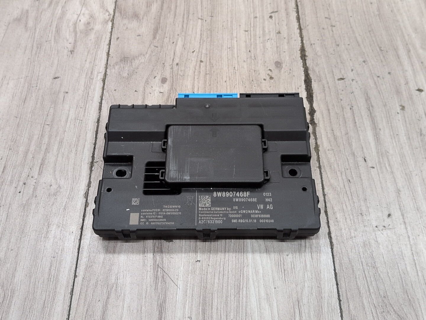 2018-2023 Audi S4 B9 Gateway Module 8W8907468F